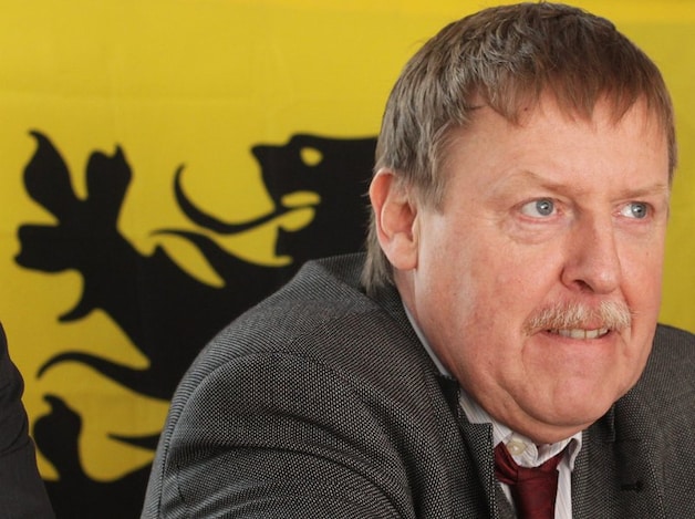 VRT-coryfee Siegfried Bracke is zoals bekend de felbesproken lijsttrekker in Oost-Vlaanderen.