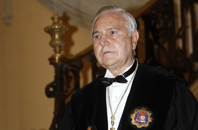 Carlos Divar.