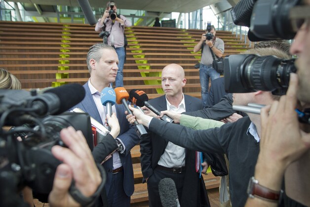 Belkacems advocaten Walter Damen en Sven Mary.
