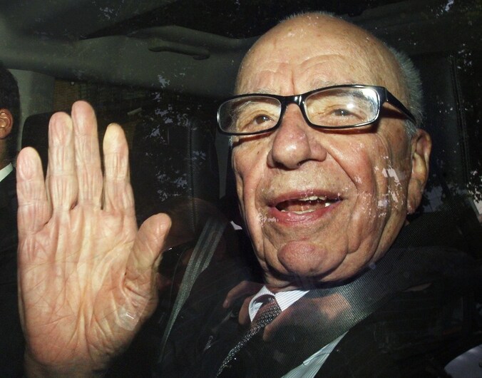 De excuses van Murdoch verschijnen morgen in de Britse pers.