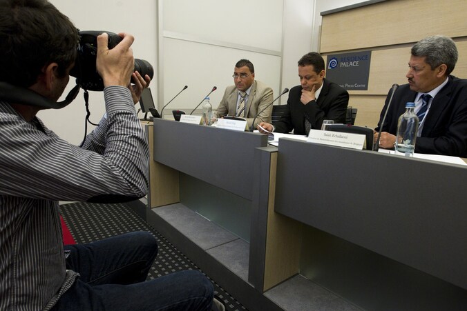 Khalid Benhaddou, woordvoerder Platform Vlaamse Imams, Khalid Hajji, voorzitter van de Conseil europeen des Oulemas marocains en Salah Echallaoui, voorzitter van de Rassemblement des musulmans de Belgique.