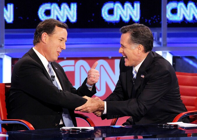 Rick Santorum en Mitt Romney tijdens een verkiezingsdebat in februari.