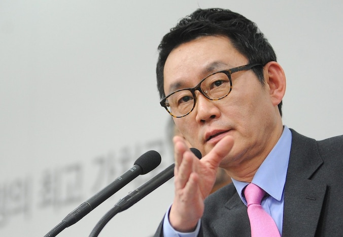 Woordvoerder Yoon Chang-jung.