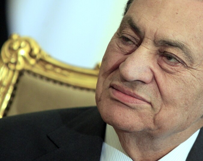 Voormalig Egyptisch president Hosni Moebarak wordt weer aangeklaagd.