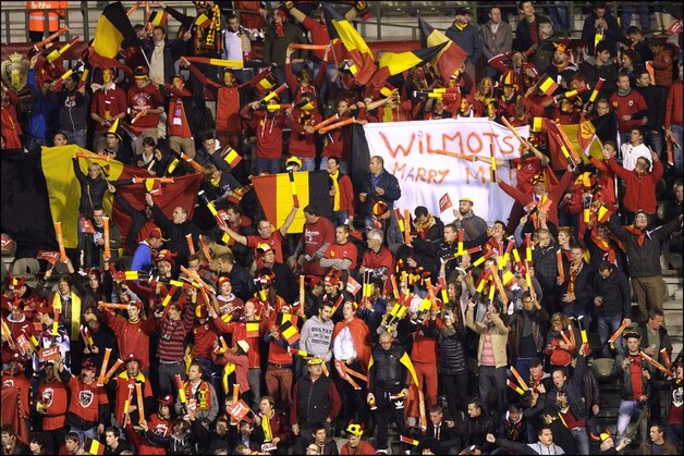 De supporters hadden ook nog een boodschap voor Wilmots...