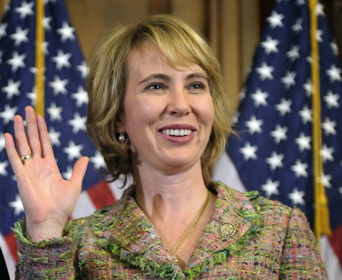 Gabrielle Giffords werd in januari door het hoofd geschoten bij een moordpoging.