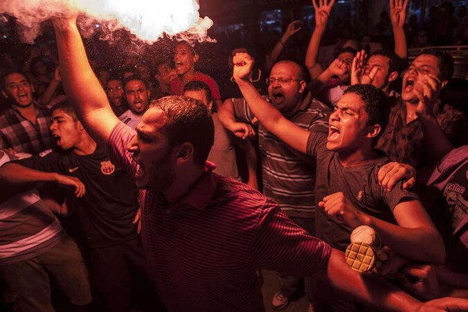 Leden van de Moslim Broederschap en aanhangers van de afgezette president Morsi betoogden eergisteren in Caïro.