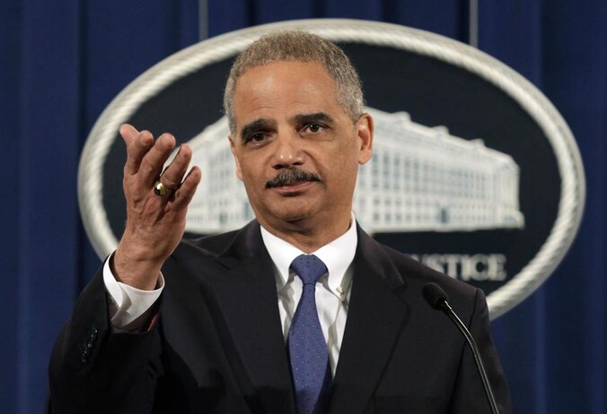Het was de Amerikaanse justitieminister Eric Holder die vandaag bekendmaakte dat de VS een rechtszaak aanspannen tegen de kredietbeoordelaar.