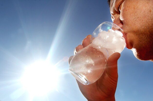 Veel water drinken is de boodschap bij deze extreme hitte.