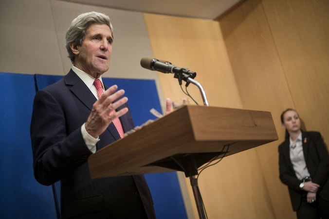 De Amerikaanse minister van Buitenlandse Zaken John Kerry in Jeruzalem.