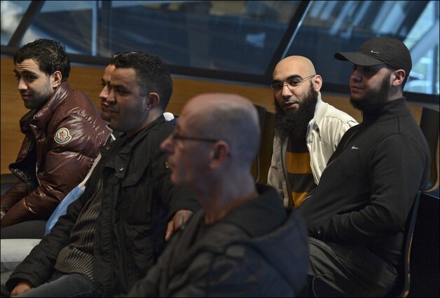 Als de samenleving de moslims met rust laat en hen niet voortdurend "uit hun kot lokt", dan zijn de filmpjes niet meer nodig, stelt Fouad Belkacem.