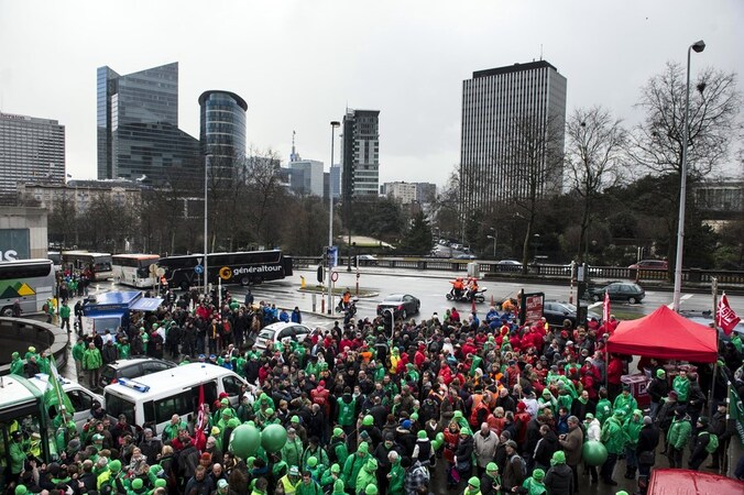 Vandaag werd er in Brussel door ambtenaren betoogd tegen de hervormingen van Hendrik Bogaert.