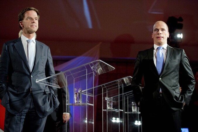 Rutte aan de ene kant, Samsom aan de andere