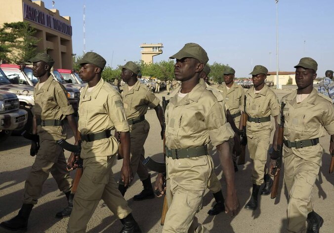 Militairen uit Burkina Faso die deel uitmaken van Misma, de militaire aanwezigheid in Mali van de Afrikaanse Unie.