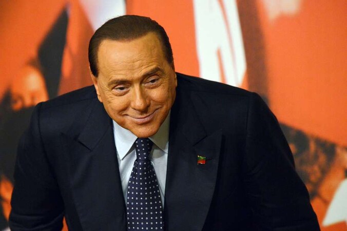 Oud-primier Silvio Berlusconi beschuldigt links van een staatsgreep.