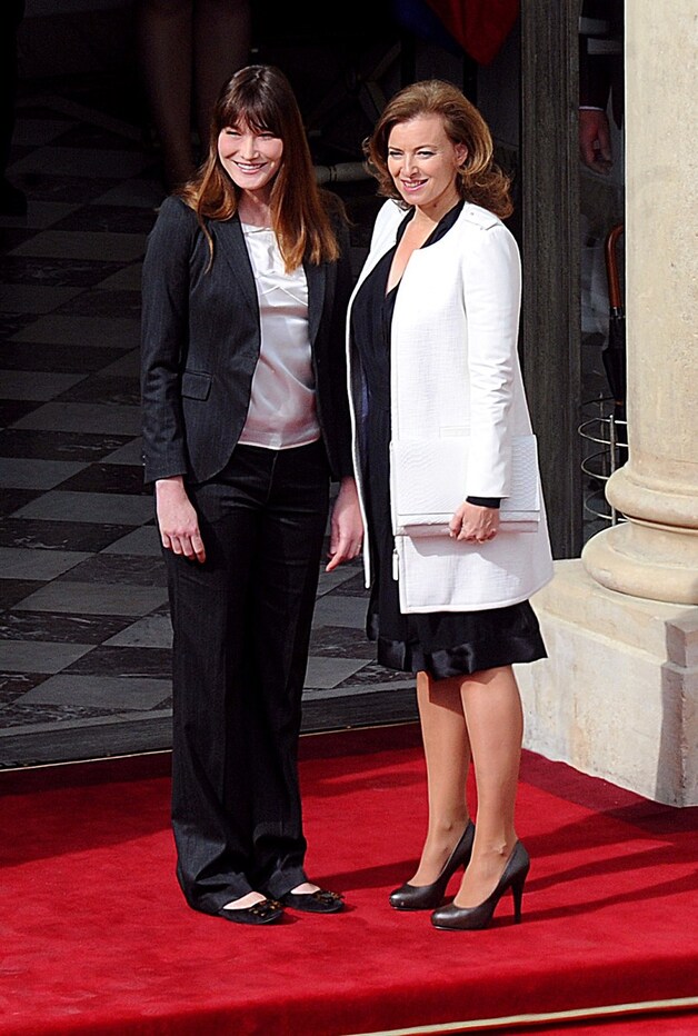 Ook de voormalige first lady Carla Bruni moet plaatsruimen voor haar opvolgster journaliste Valerie Trieweiler.