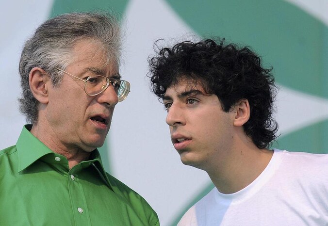 Umberto Bossi met zijn zoon Renzo