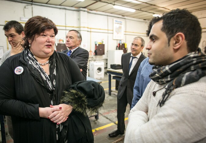 Maggie De Block op bezoek bij Spullenhulp.