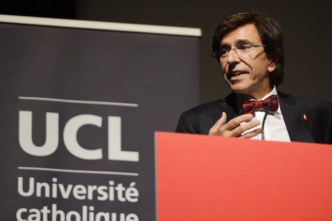 Elio Di Rupo op het openingscollege van de politieke wetenschappen aan de UCL in Louvain-La-Neuve.