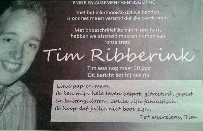 De rouwadvertentie in de plaatselijke krant Twentsche Courant Tubantia.