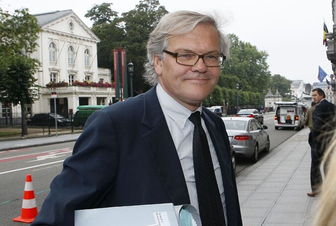 Minister van Justitie De Clerck (CD&amp;V) erkent dat er in het migratiebeleid "zaken zijn die niet perfect verlopen".