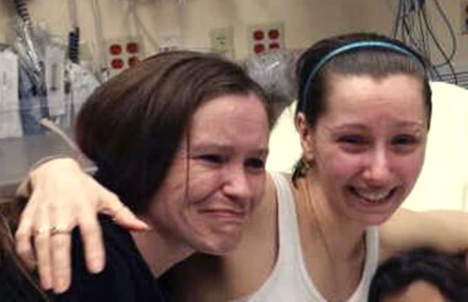 Amanda Berry (rechts) met haar zus Beth vorige week maandag.