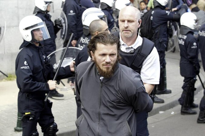 Jean-Louis Denis werd in juni 2012 opgepakt toen hij demonstreerde aan het politiecommissariaat in Molenbeek. (Archieffoto)