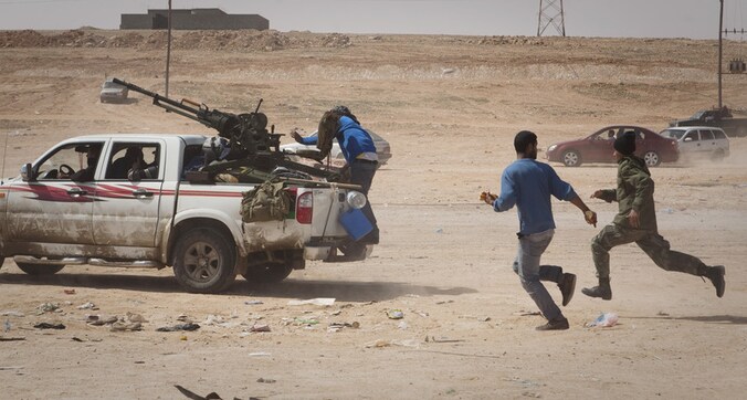 De rebellen bevinden zich op ongeveer tweehonder kilometer van Sirte, de geboortestad van Kadhafi.
