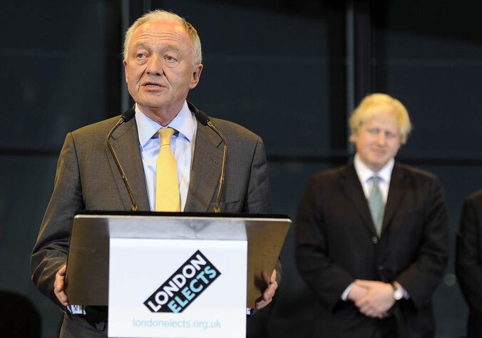 Ken Livingston moest voor de tweede keer op rij zijn meerdere erkennen in Boris Johnson (achtergrond).
