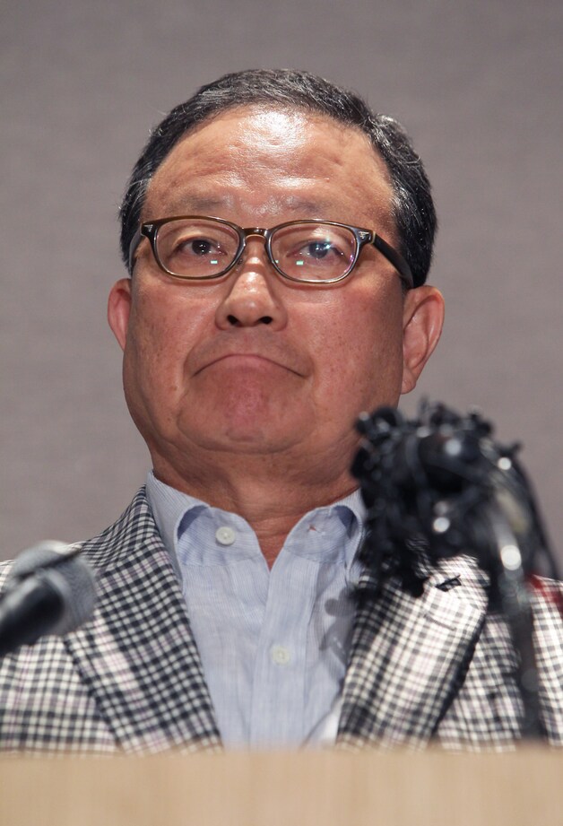 Yoon Young-doo.