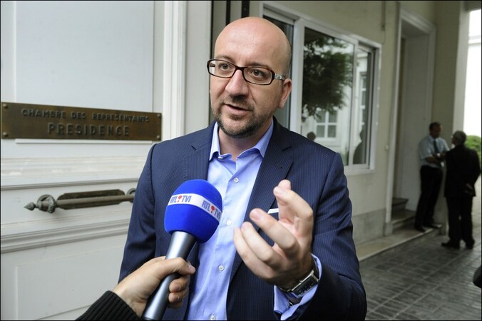Michel distantieert zich niet van de uitspraken van Mangain over De Wever en zegt dat het gerecht in deze haar werk moet doen.