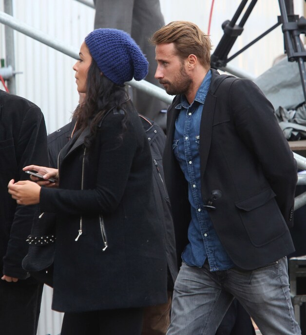 Ook acteur Matthias Schoenaerts was aanwezig. Zijn vriendin is familie van de tweede vrouw van Martens.