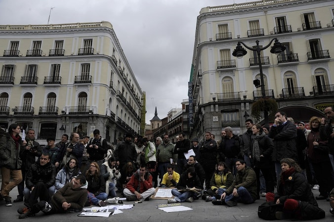 Idignados verzamelen aan de Puerta del Sol in Madrid.