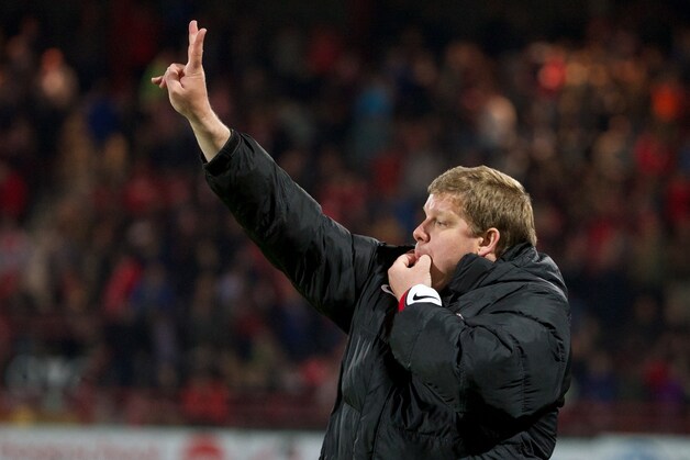 Hein Vanhaezebrouck is tegen KV Oostende mogelijk aan zijn laatste thuiswedstrijd toe als trainer van Kortrijk.
