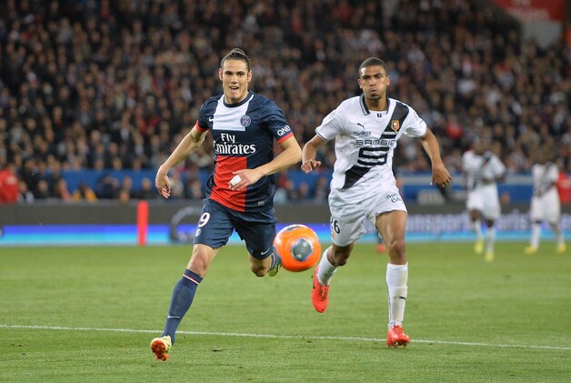 Edinson Cavani (links)