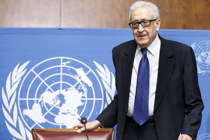 Lakhdar Brahimi tijdens een persconferentie in februari.