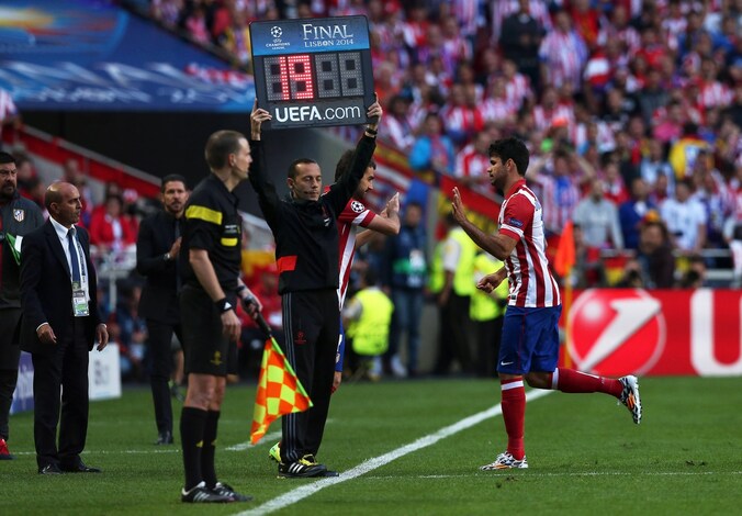 Diego Costa bij zijn wissel in de Champions League-finale