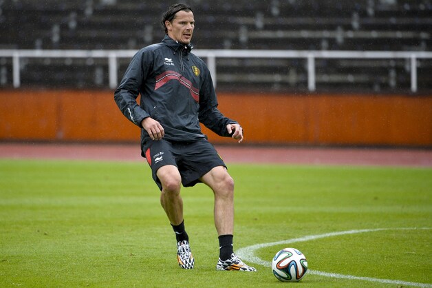Daniël Van Buyten start centraal achterin naast Vincent Kompany.