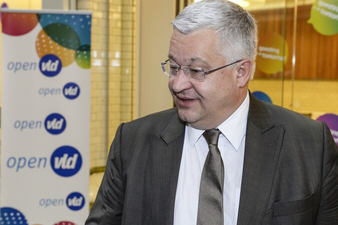Guy Vanhengel.