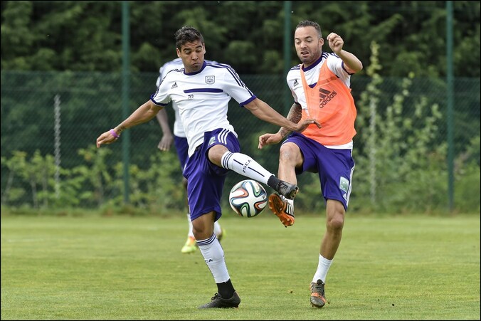 Ronald Vargas en Demy de Zeeuw samen in actie op training