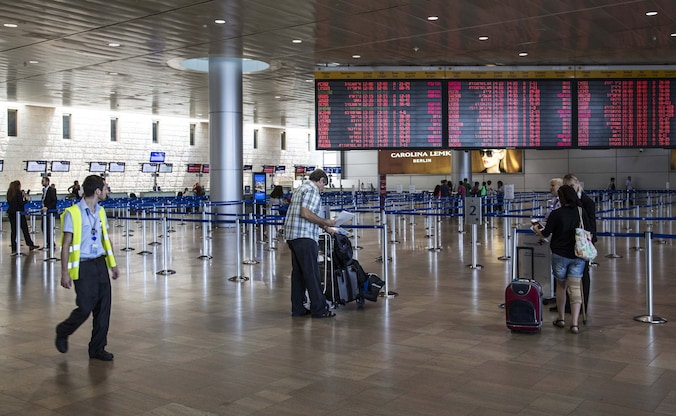 De afgelaste vluchten in de luchthaven van Tel Aviv.