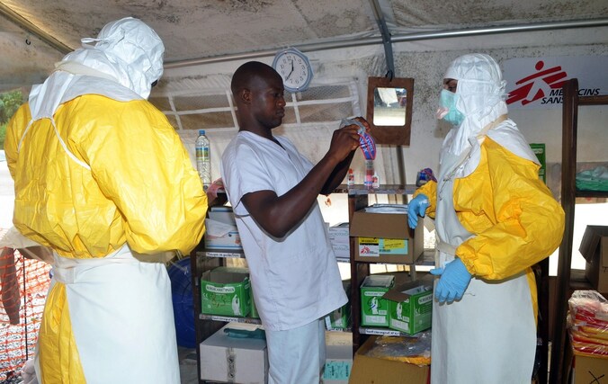 Medewerkers van Artsen Zonder Grenzen in een ziekenhuis in Nigeria