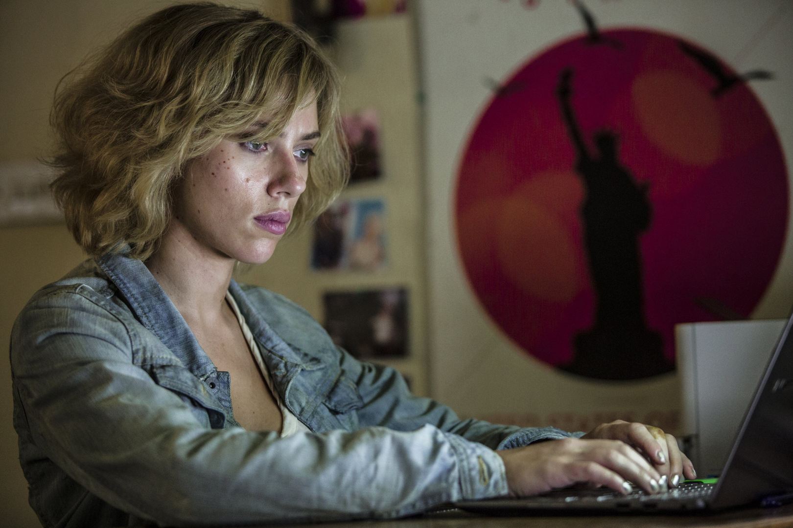 Ook Scarlett Johansson zou een van de slachtoffers zijn van de hacker.