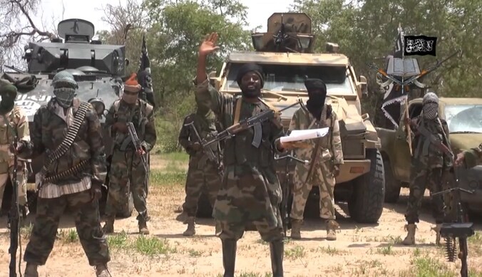 De leider van Boko Haram, Abubakar Shekau (midden) zou eerder deze maand al gedood zijn.