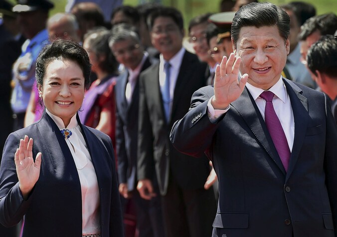 Xi 'Elf' Jinping samen met zijn echtgenote tijdens zijn bezoek aan India.