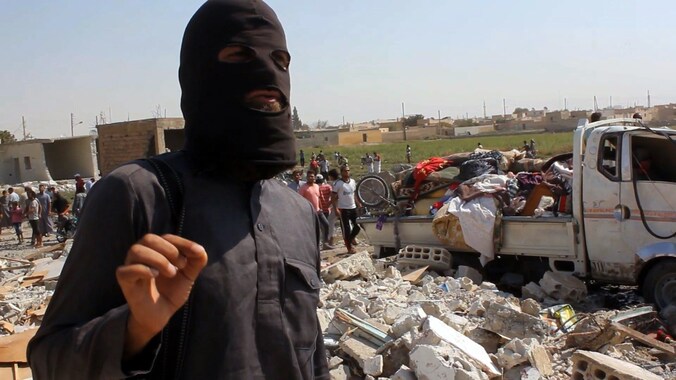 Een IS-strijder in Raqqa, de Syrische stad waar ook de Knack-getuige zich bevindt