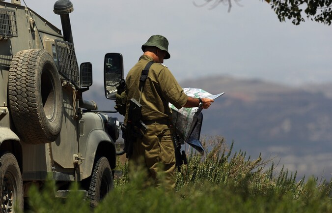 Israëliscche soldaten op de Golanhoogte.