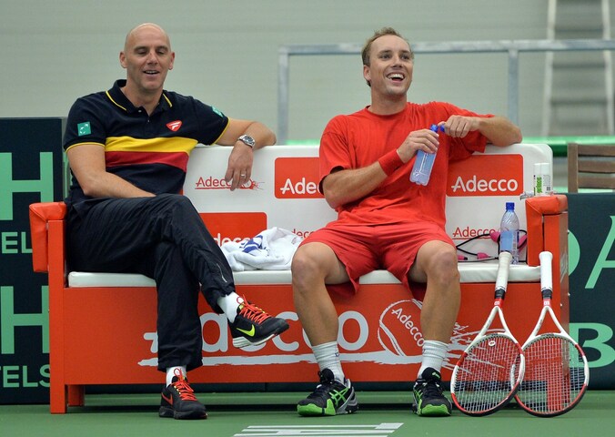 Kapitein Johan Van Herck en een lachende Steve Darcis in Tallinn.
