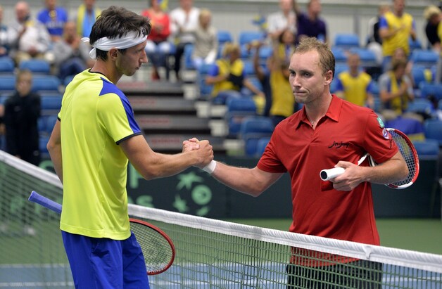 Darcis moest in vier sets de duimen leggen tegen Sergiy Stakhovsky.