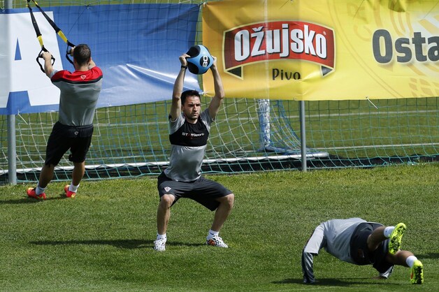 Milan Badelj (centraal) komt normaal gesproken de Kroatische selectie vervoegen.